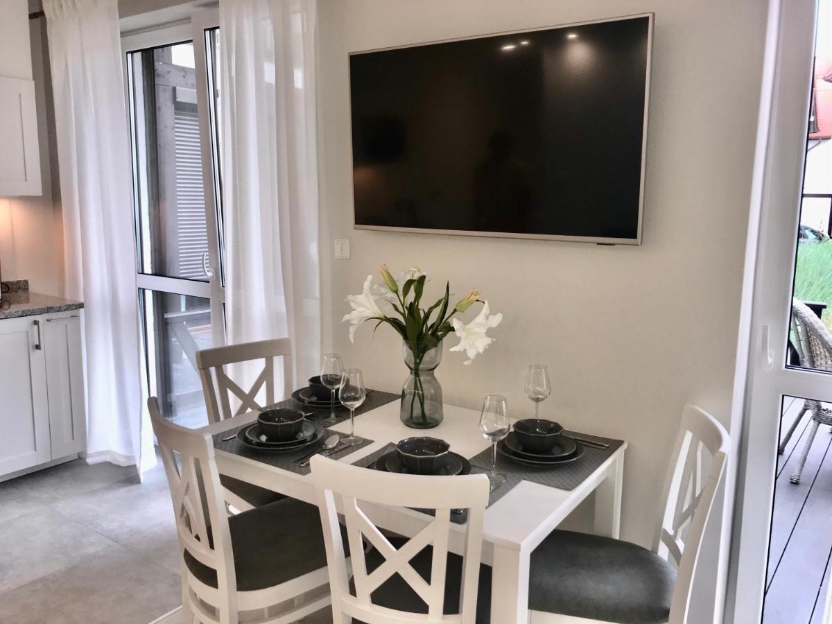 Apartamenty Porto Eli Рови Екстер'єр фото