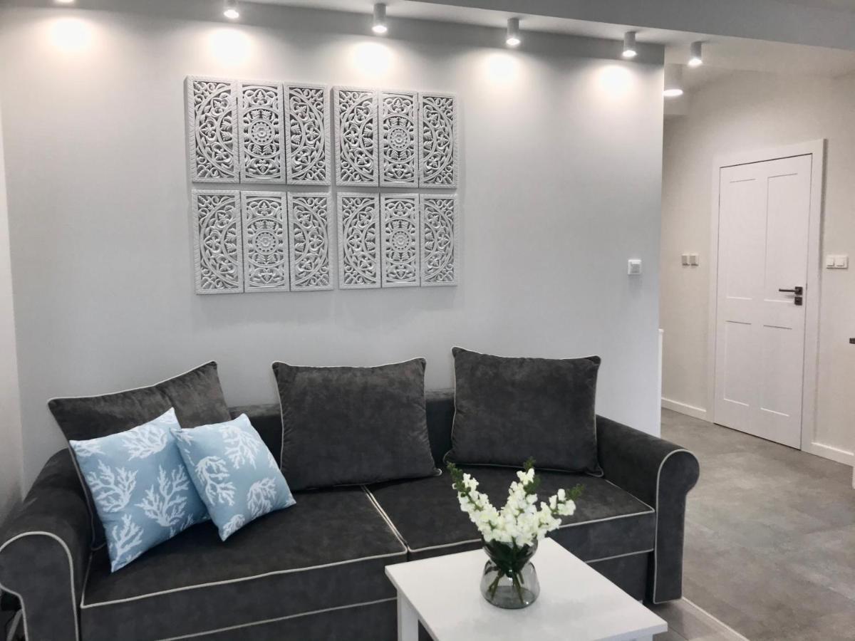 Apartamenty Porto Eli Рови Екстер'єр фото