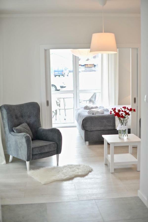 Apartamenty Porto Eli Рови Екстер'єр фото